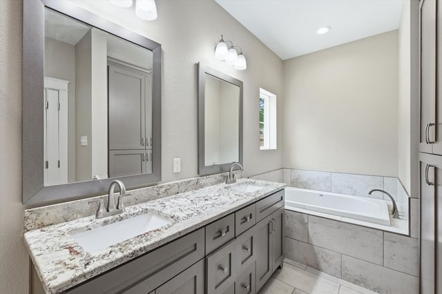 207 Wilson Street, Lake Dallas, TX 75065