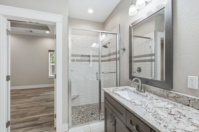 207 Wilson Street, Lake Dallas, TX 75065