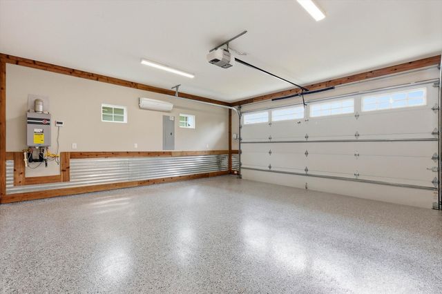 207 Wilson Street, Lake Dallas, TX 75065