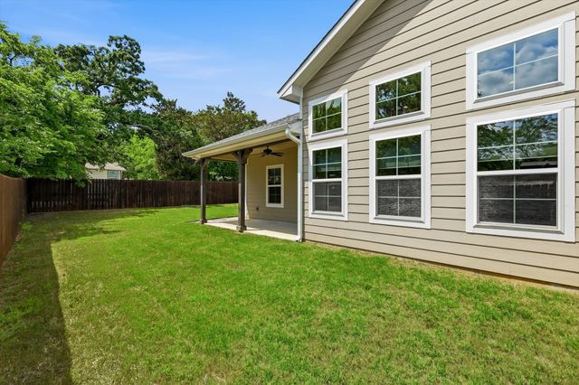 207 Wilson Street, Lake Dallas, TX 75065