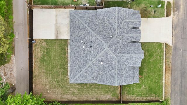 207 Wilson Street, Lake Dallas, TX 75065