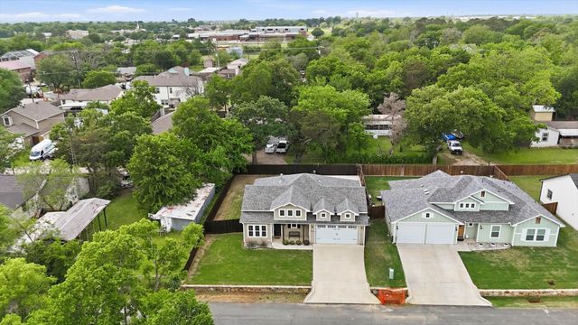 207 Wilson Street, Lake Dallas, TX 75065