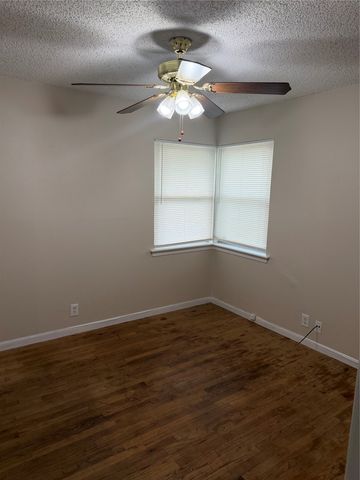 3253 Millmar Drive, Dallas, TX 75228