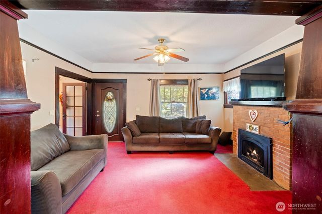 1251 S Yew Street, Centralia, WA 98531