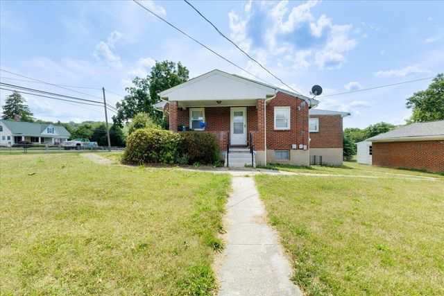 3707 Colonial AVE, Roanoke, VA 24018