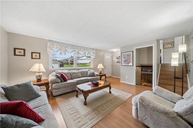 314 Hopi Drive, Hempfield Twp, PA 15601