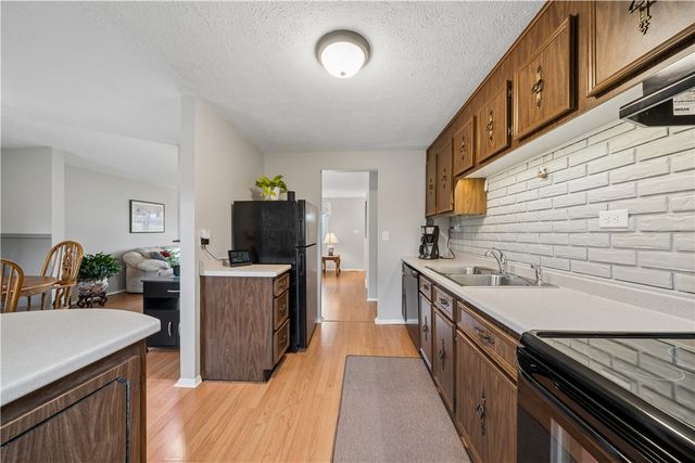 314 Hopi Drive, Hempfield Twp, PA 15601