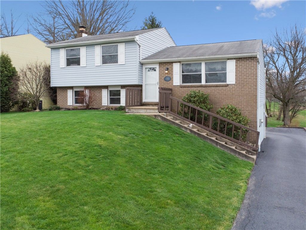 314 Hopi Drive, Hempfield Twp, PA 15601
