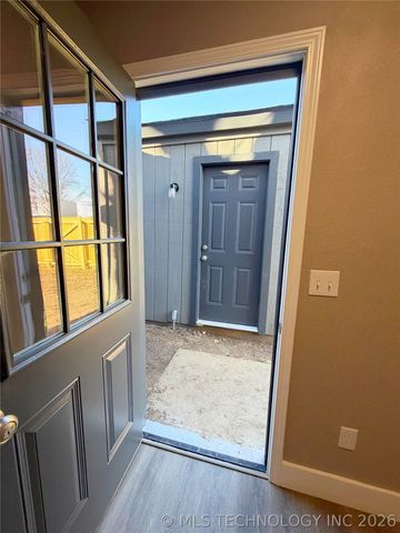 2203 S Poplar Street, Sapulpa, OK 74066