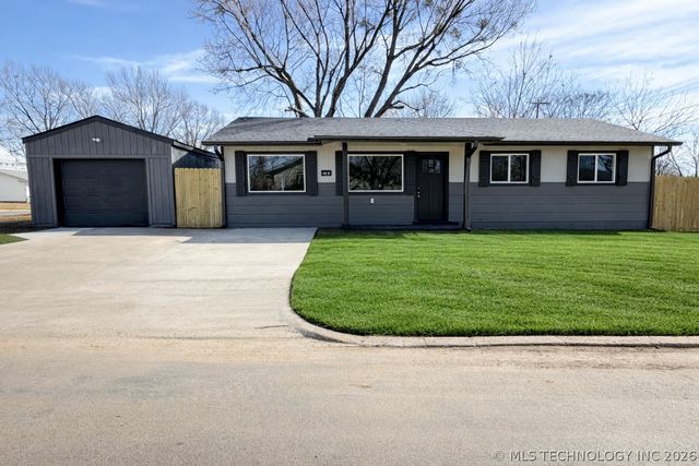 2203 S Poplar Street, Sapulpa, OK 74066