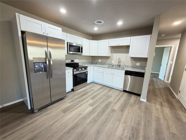 2203 S Poplar Street, Sapulpa, OK 74066