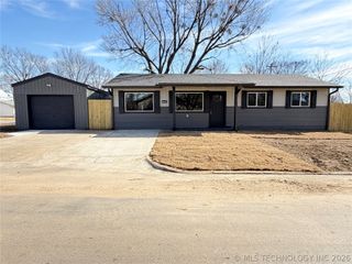 2203 S Poplar Street, Sapulpa, OK 74066