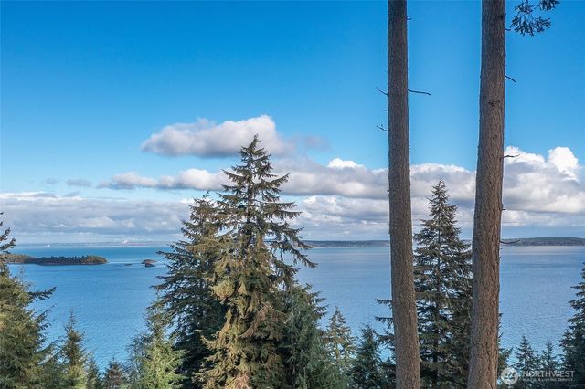 359 Georgia Strait Lane, Orcas Island, WA 98245