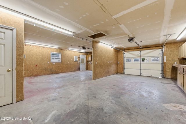 1612 Pershing Ave, Louisville, KY 40242