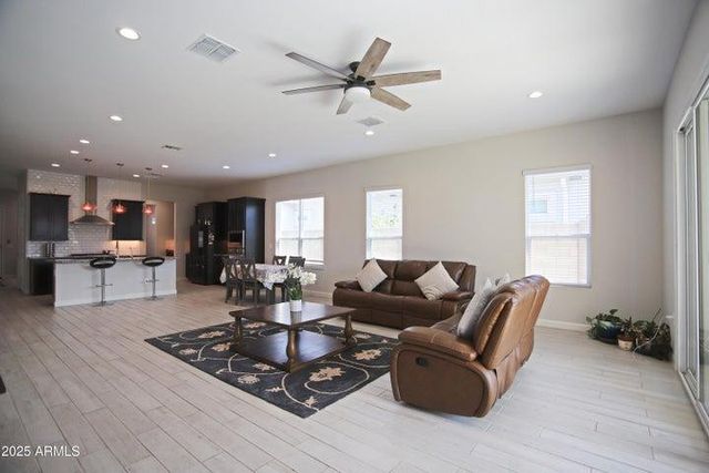 10549 W Albert Lane, Peoria, AZ 85382