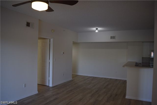 1830 Florida Club CIR 4304, Naples, FL 34112