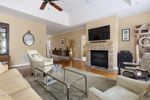 50002 Brogden, Chapel Hill, NC 27517