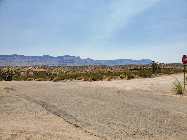 365 E Haystack Drive, Meadview, AZ 86444
