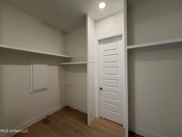 413 Lennon Lane, Brandon, MS 39047