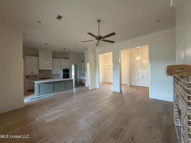 413 Lennon Lane, Brandon, MS 39047