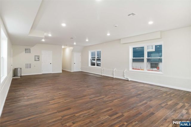 155 Linden Avenue, Irvington, NJ 07111