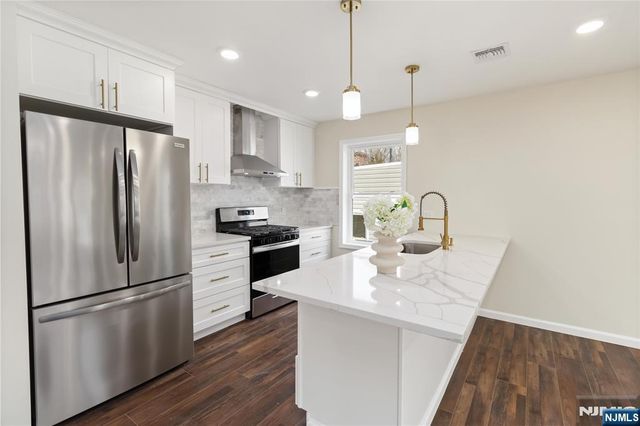 155 Linden Avenue, Irvington, NJ 07111