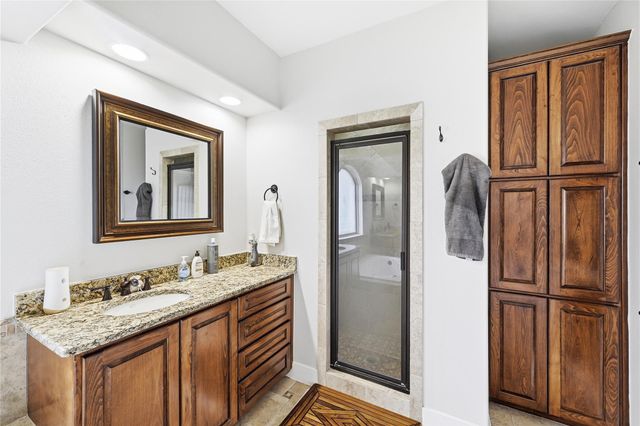 140 Winchester RD, Bastrop, TX 78602
