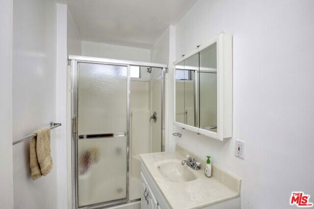 3556 S Bentley Avenue, Los Angeles, CA 90034