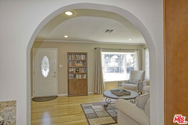 3556 S Bentley Avenue, Los Angeles, CA 90034