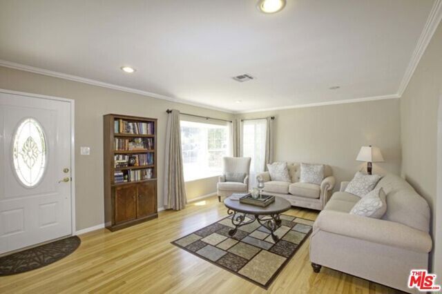 3556 S Bentley Avenue, Los Angeles, CA 90034