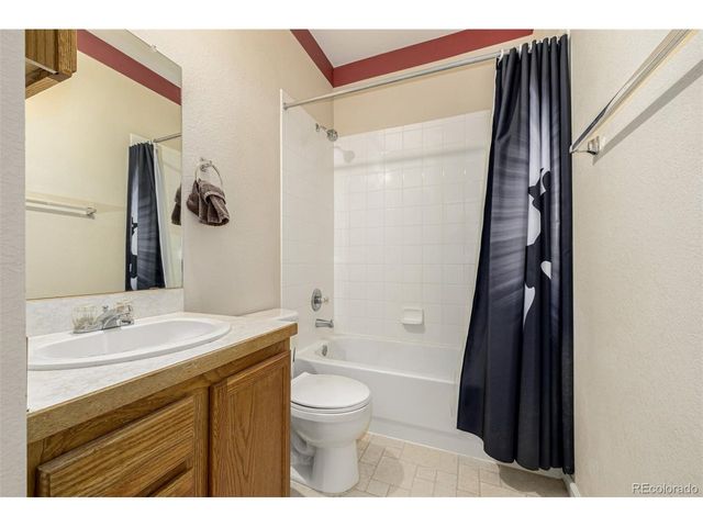 2002 Ance St, Strasburg, CO 80136