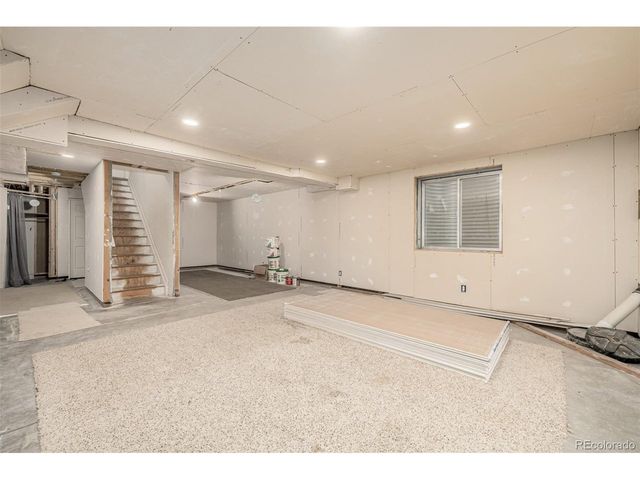 2002 Ance St, Strasburg, CO 80136