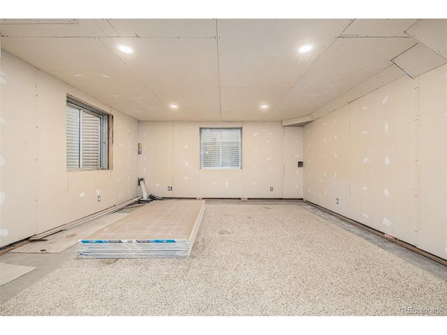 2002 Ance St, Strasburg, CO 80136