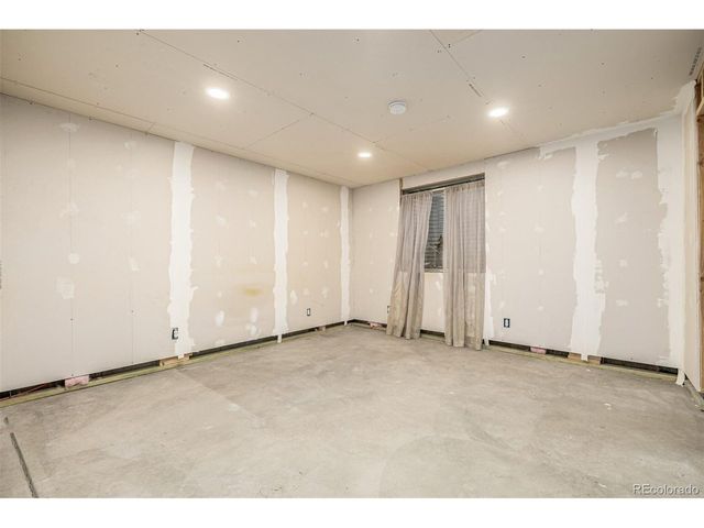 2002 Ance St, Strasburg, CO 80136