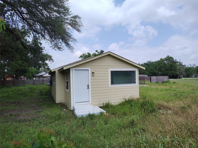 3707 12th Street, Brookshire, TX 77423