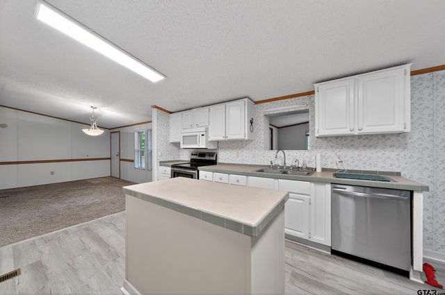 13314 County Road 4336, Larue, TX 75770