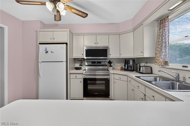 8488 Crystal Drive, Boardman, OH 44512