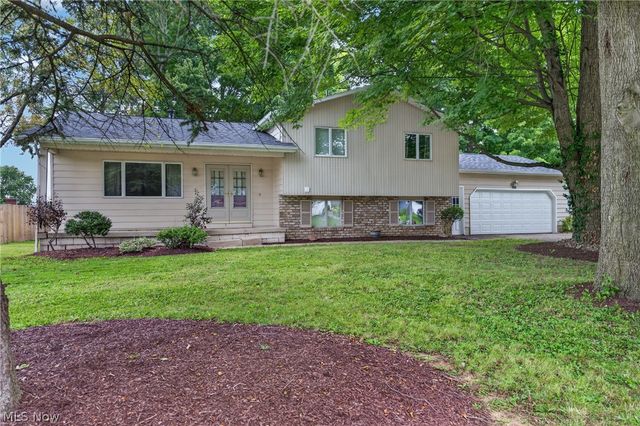 8488 Crystal Drive, Boardman, OH 44512
