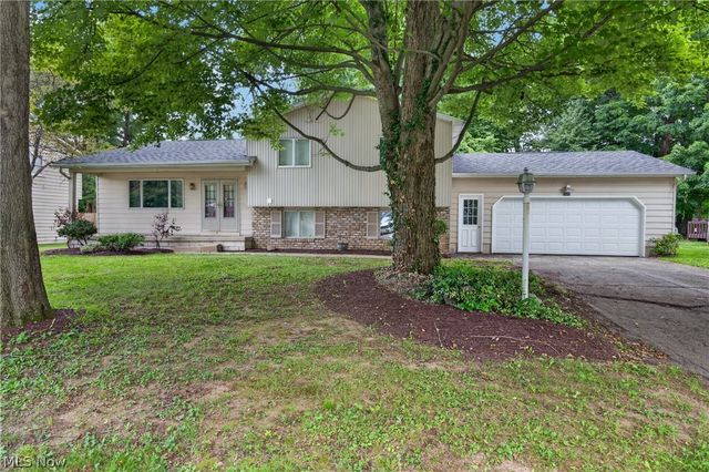 8488 Crystal Drive, Boardman, OH 44512