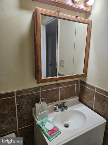 1306 WEMBLEY DR, Upper Marlboro, MD 20774