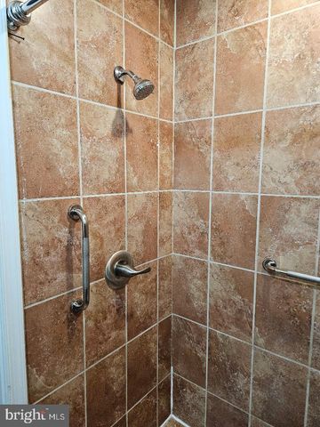 1306 WEMBLEY DR, Upper Marlboro, MD 20774