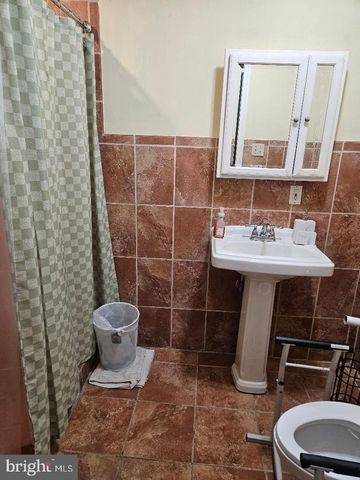 1306 WEMBLEY DR, Upper Marlboro, MD 20774