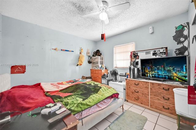 811 NW 24th Ct, Miami, FL 33125