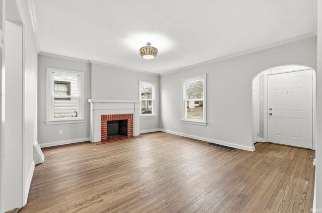 225 W Darrow Avenue, Fort Wayne, IN 46807