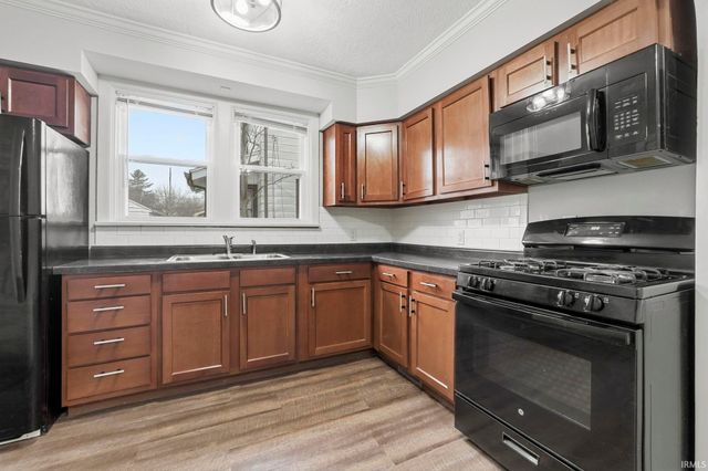 225 W Darrow Avenue, Fort Wayne, IN 46807