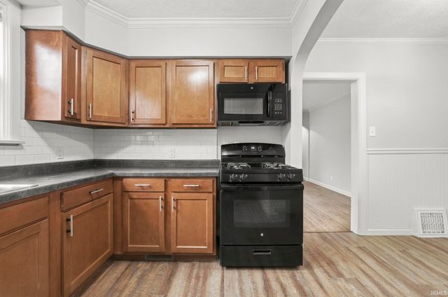 225 W Darrow Avenue, Fort Wayne, IN 46807