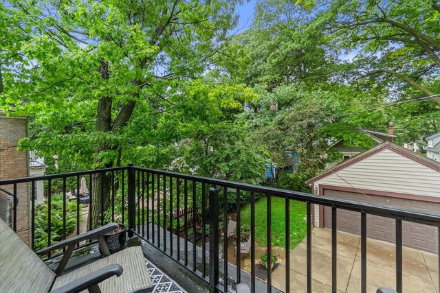 4314 N Ardmore AVENUE, Shorewood, WI 53211