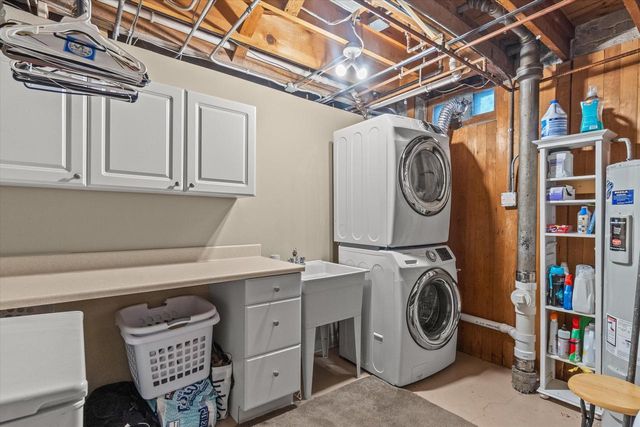 4314 N Ardmore AVENUE, Shorewood, WI 53211