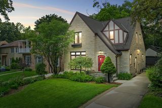 4314 N Ardmore AVENUE, Shorewood, WI 53211