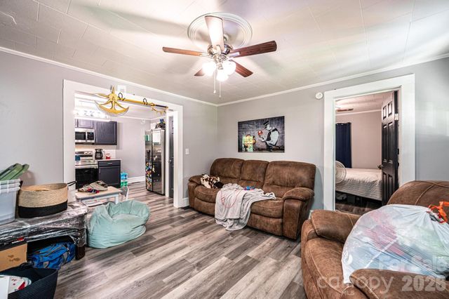 224 broadway Street NW, Lenoir, NC 28645